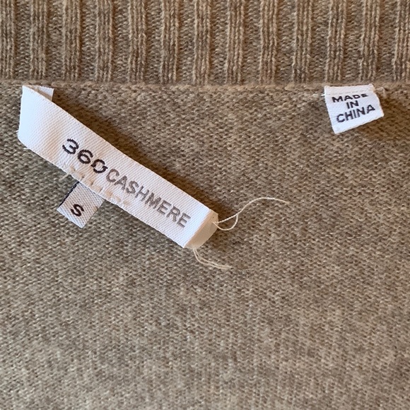 V neck sweater from 360 Cashmere - Picture 5 of 6